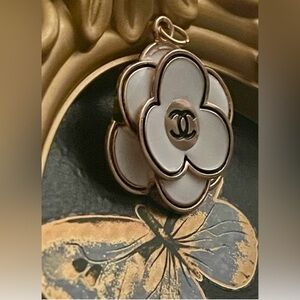 CHANEL Medallion
